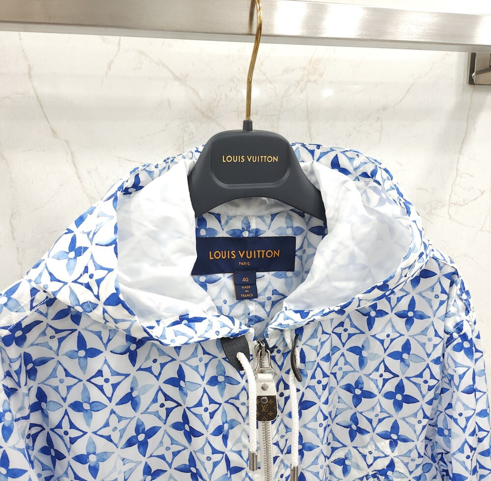 [럭스유] (새상품) 40 / 루이비통 모노그램 플라워 타이 트윌 자켓 1ABQ58