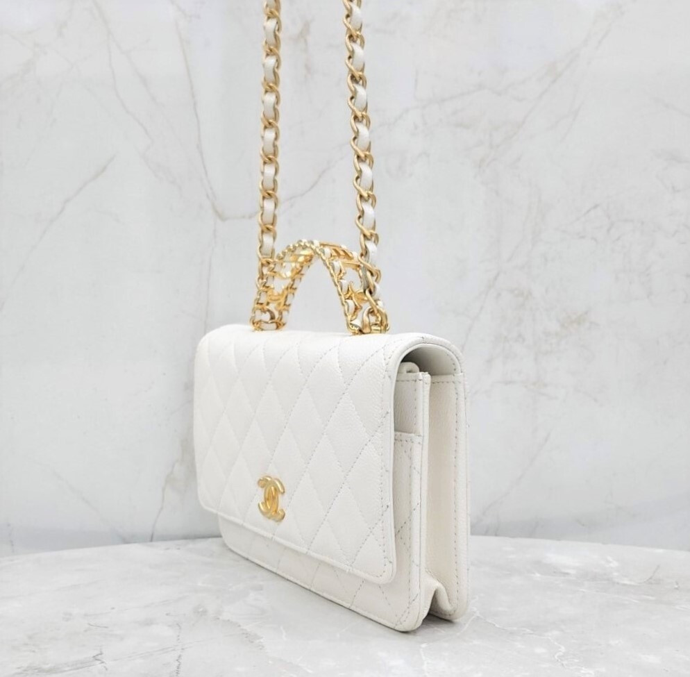 [럭스유] 샤넬 탑핸들 WOC 체인 크로스백 신형내장칩 AP2804