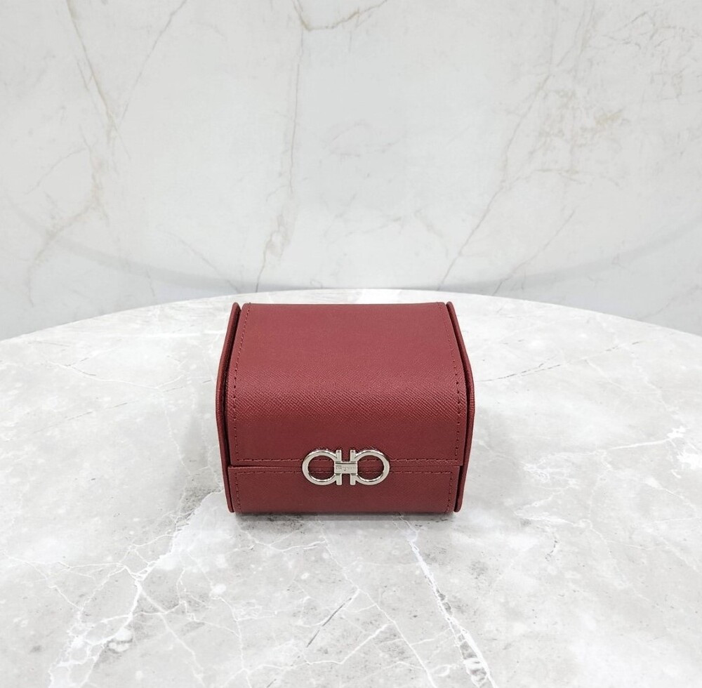 [럭스유] 페라가모 간치니 여성 시계 22mm SFIK00919