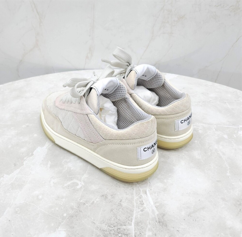 [럭스유] 36.5 / 샤넬 스웨이드 퀄팅 스니커즈 G38740