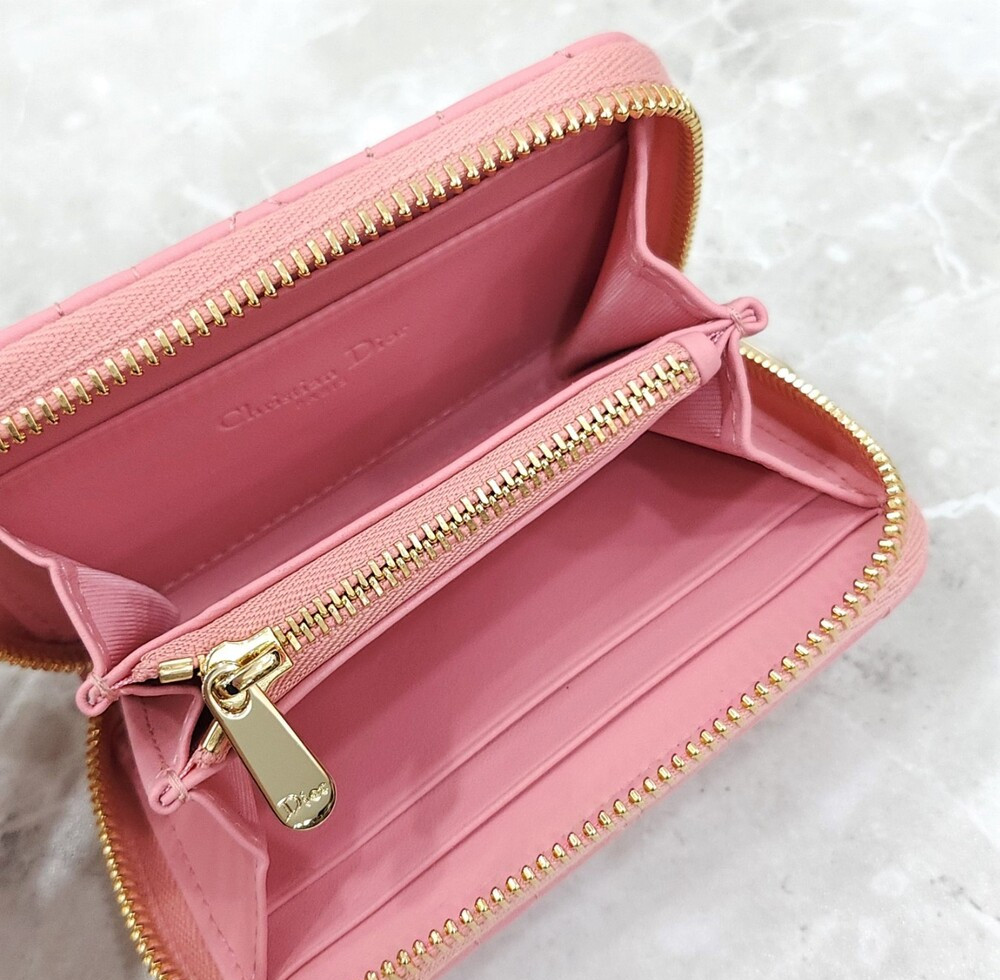 [럭스유] (새상품) 디올 레이디 보야저 레더 스몰 지갑 핑크 S0985ONMJ