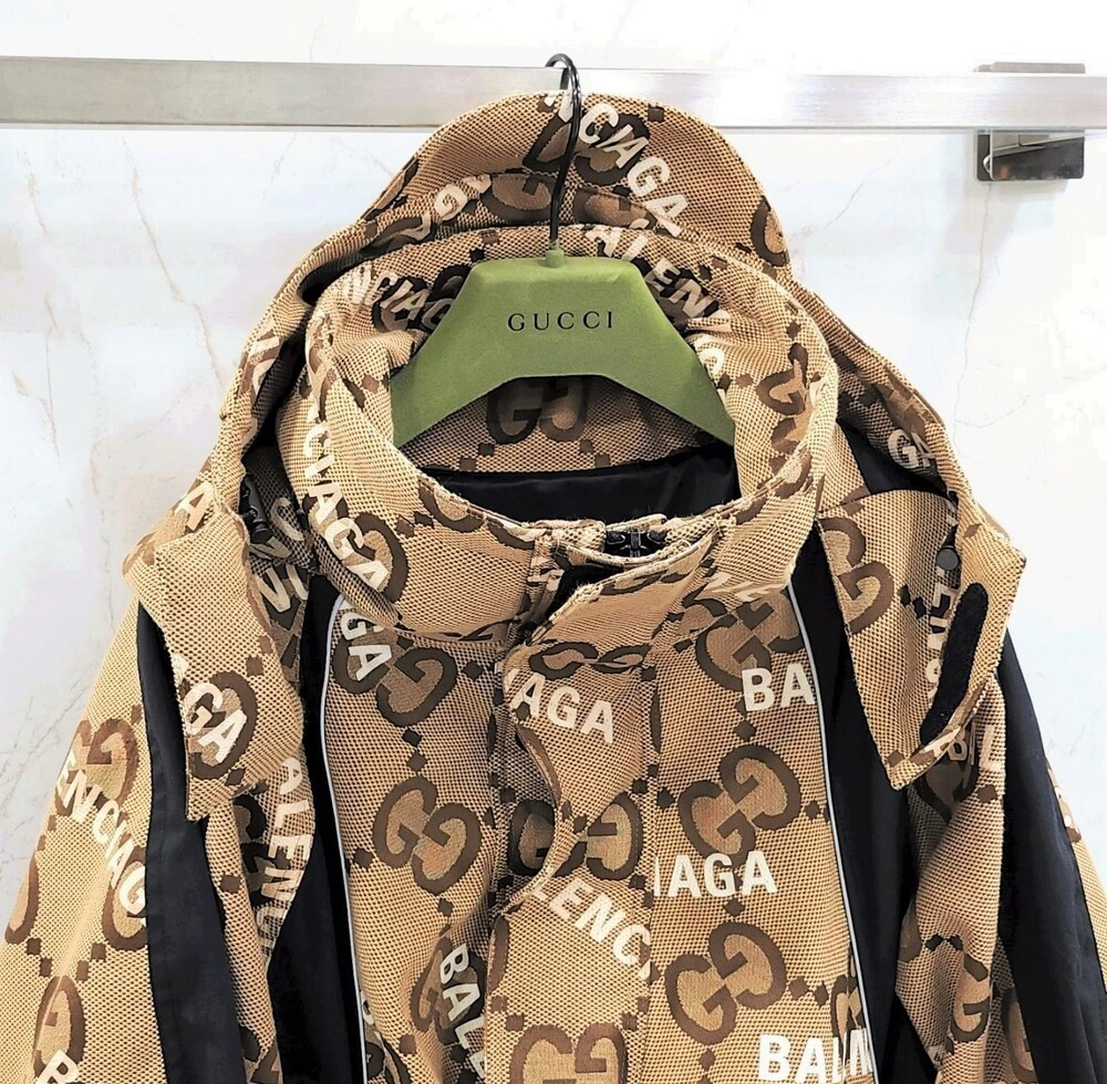 [럭스유] 38 / 구찌 X 발렌시아가 점보 해커프로젝트 쉘파카 자켓