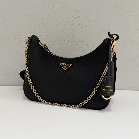 프라다 리에디션 사피아노 레더 숄더백 블랙 1BH204