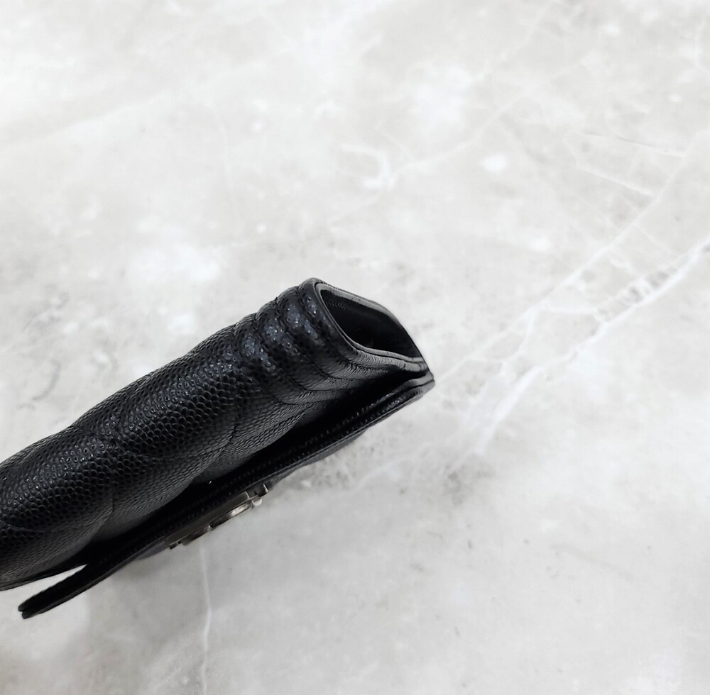 [럭스유] 샤넬 블랙 캐비어 보이 반지갑 은장 내장칩 A80734