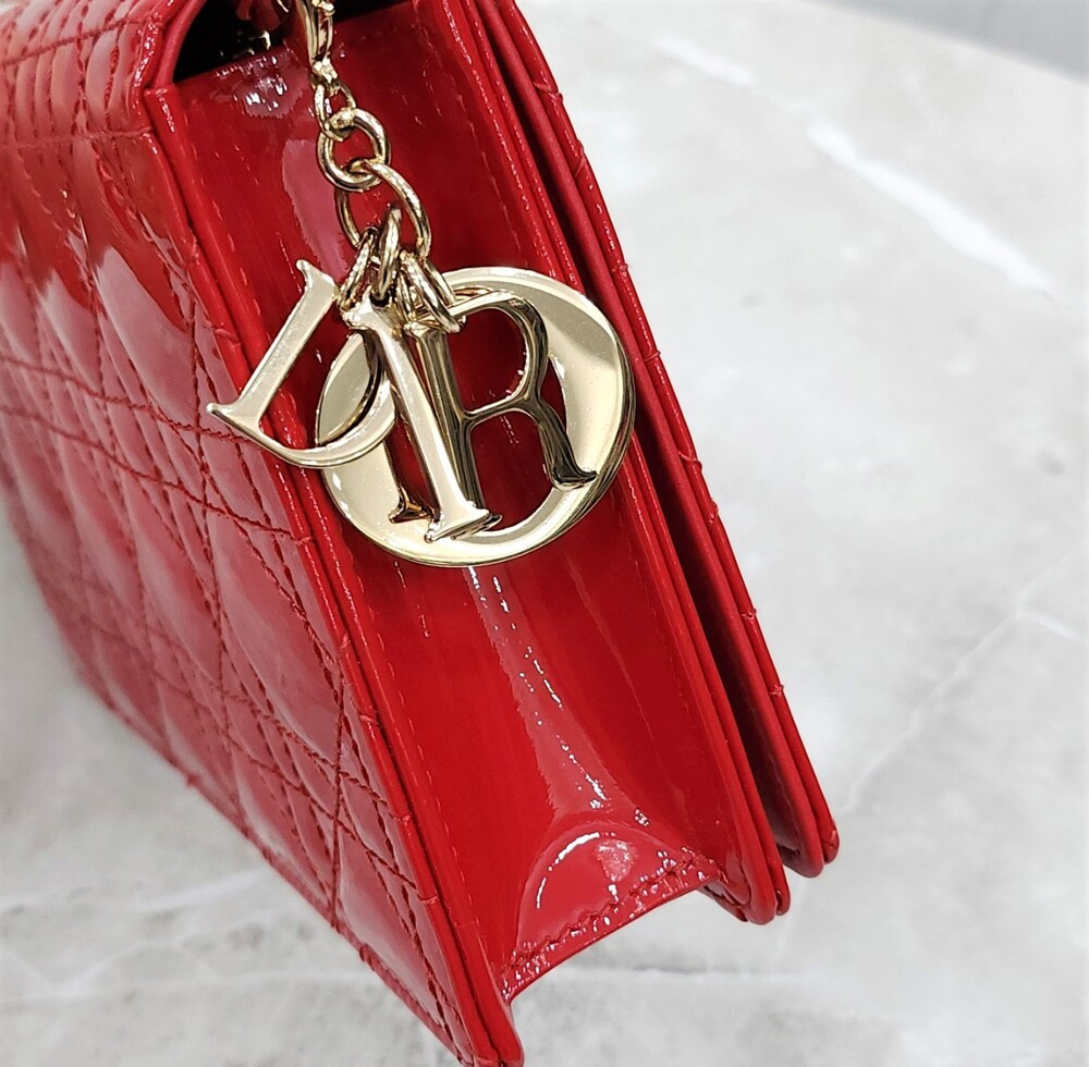 [럭스유] (새상품) 디올 레드 페이던트 파우치 체인 숄더백 S0204OVRB