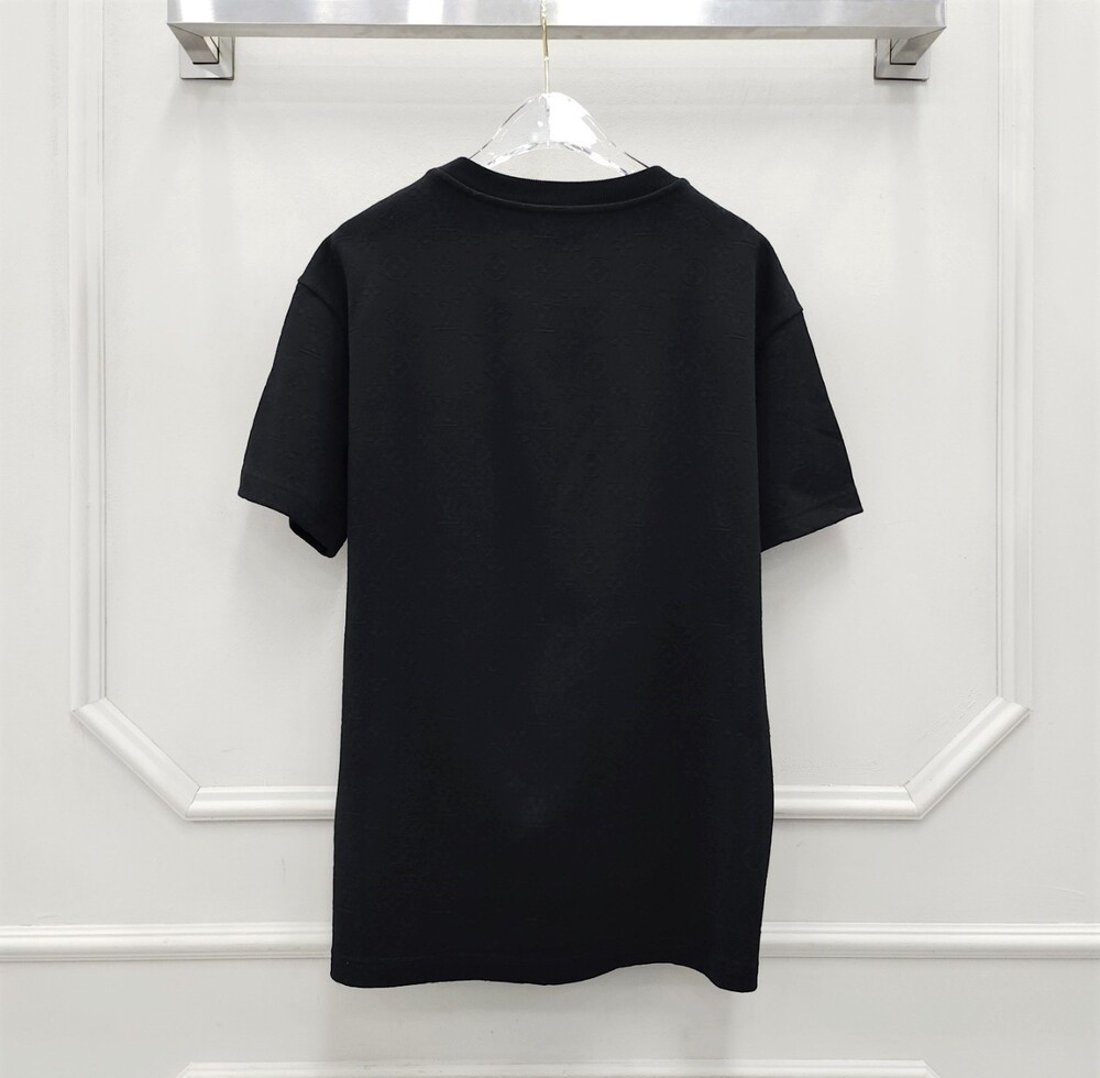 [럭스유] S / 루이비통 모노그램 3D 포켓 반팔티