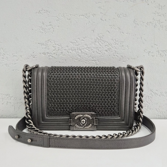 샤넬 한정판 보이백 스몰 빈티지은장 숄더백