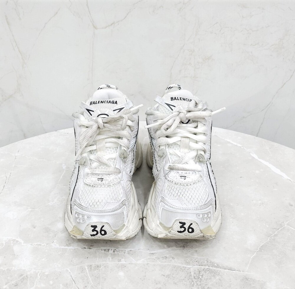 [럭스유] 36 / 발렌시아가 화이트 러너 스니커즈 772767