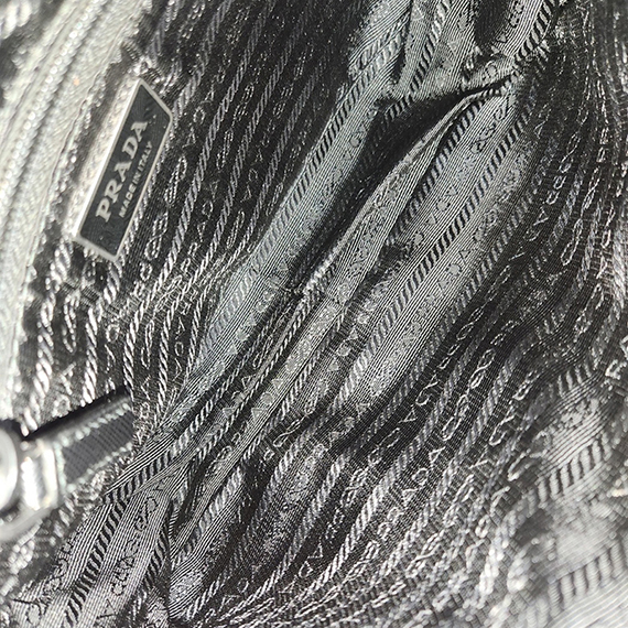 프라다 삼각로고 리나일론 숄더백 1BC167