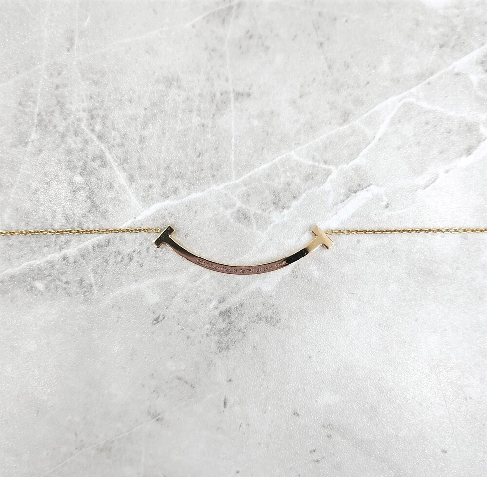 [럭스유] 티파니앤코 다이아 T 스마일 미디엄 펜던트 목걸이