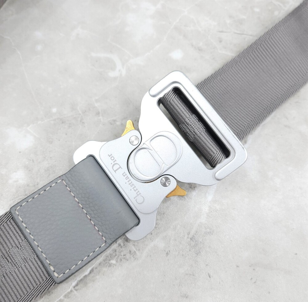 [럭스유] (새상품) 디올 1947 스티치 그레이 그레인 새들백