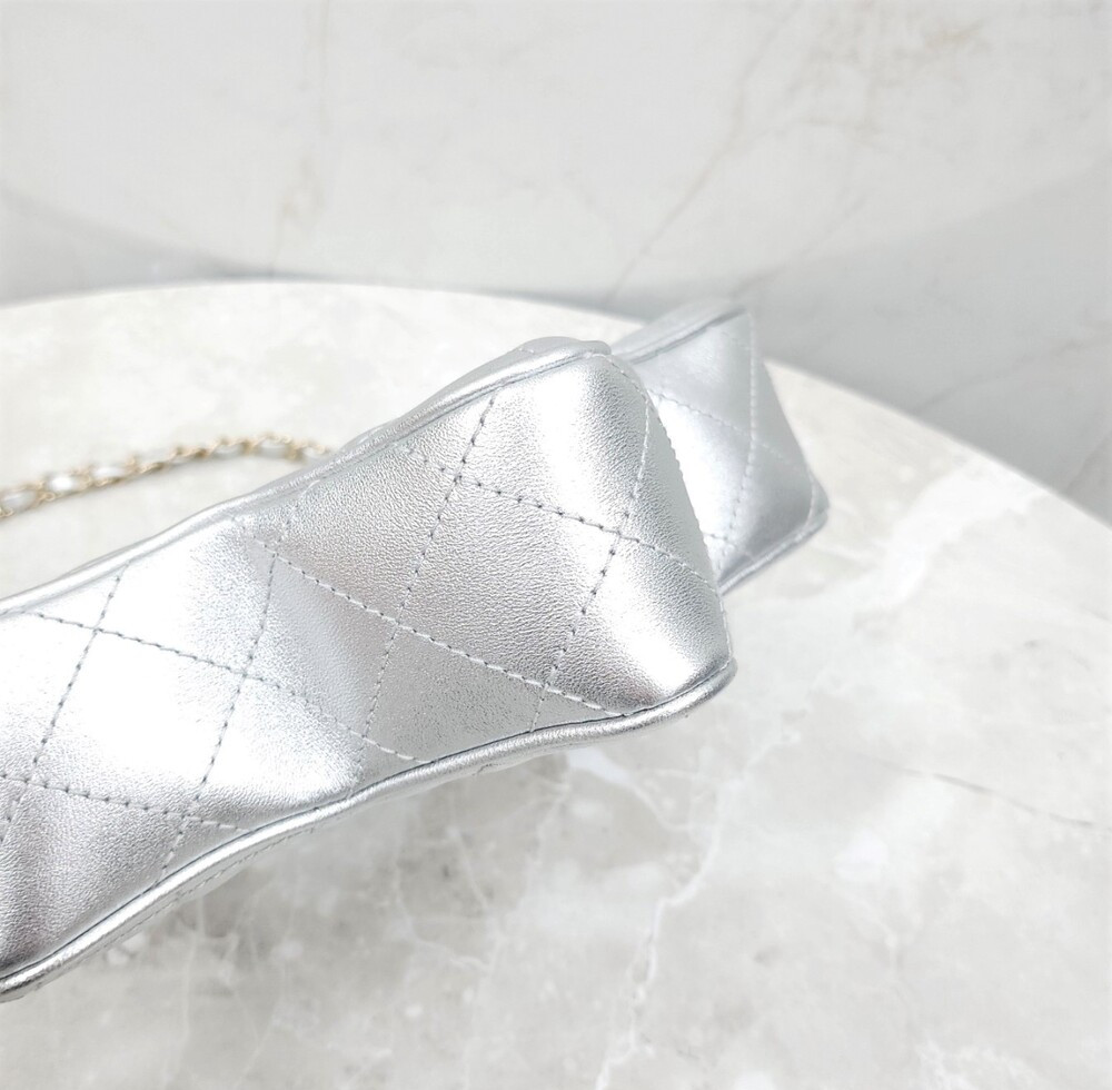 [럭스유] (새상품) 샤넬 24C 크루즈 스타 숄더백 실버 신형내장칩 AS4579