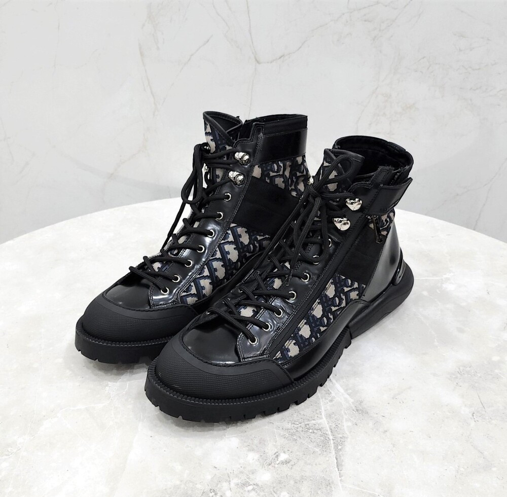 [럭스유] 44 / 디올 오블리크 컴뱃 부츠 3BO219YOF