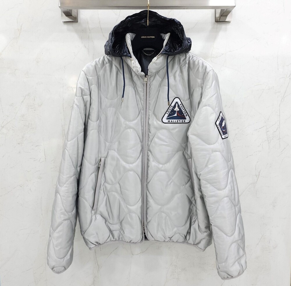 [럭스유] (새상품) 54 / 루이비통 실버 스페이스 패치 블루종 퀄팅 자켓