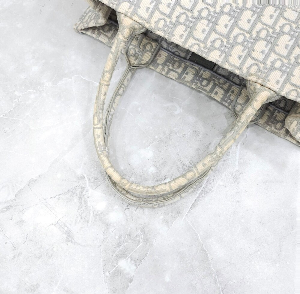 [럭스유] 디올 그레이 오블리크 북토트 백 미디엄 M1296ZRIW