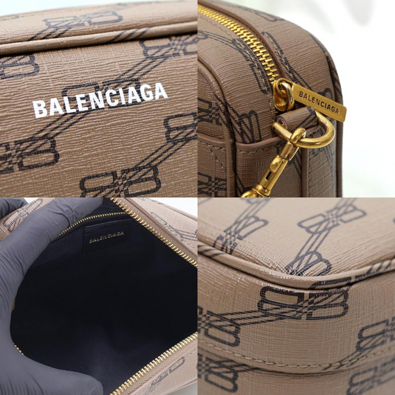 Balenciaga(발렌시아가) 702701 BB 모노그램 스퀘어 스몰 카메라 크로스백