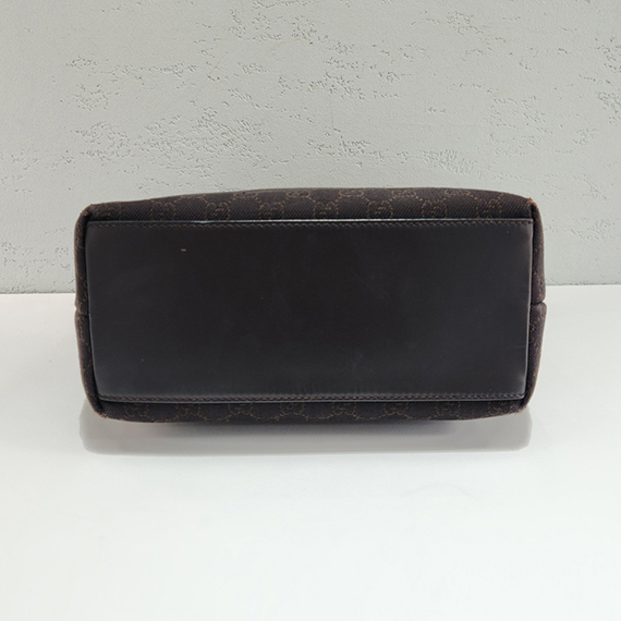 구찌 GG 로고 자가드 금장 체인 바겟 숄더백 196750