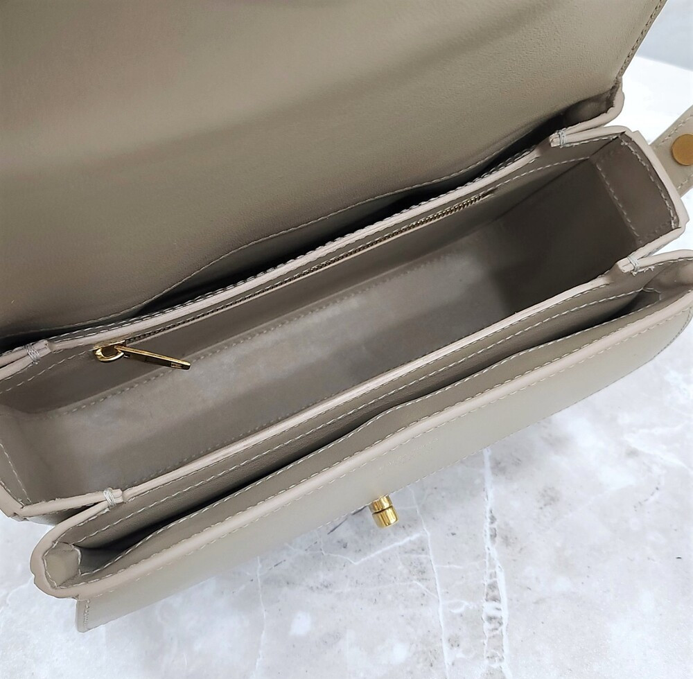 [럭스유] 발렌시아가 레이디 BB 플랩백