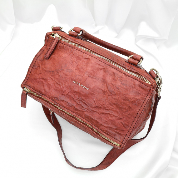 Givenchy(지방시) 13G5250004 레드 램스킨 금장 판도라 링클 미듐 2WAY