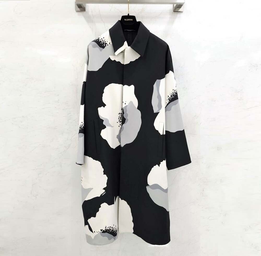 [럭스유] (새상품) 50 / 발렌티노 플라워 롱 코트 4V0CAI10A2P