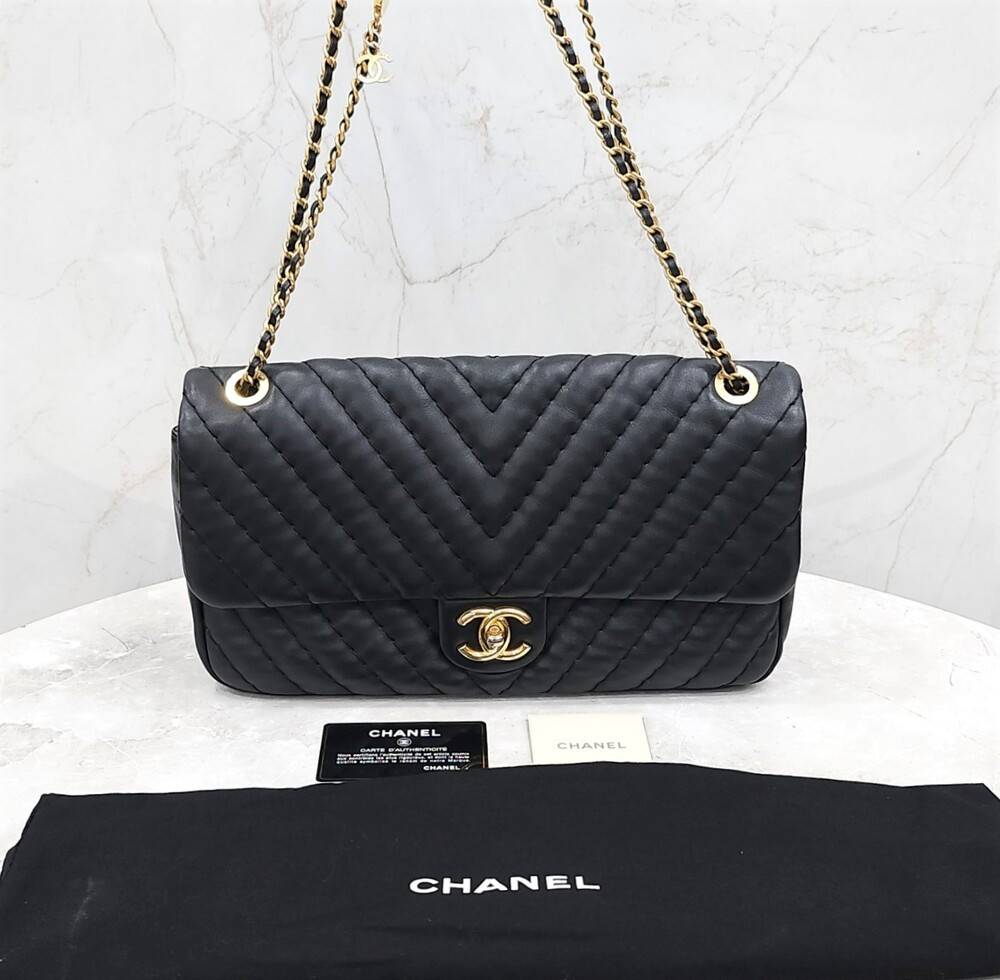 [럭스유] 샤넬 쉐브론 램스킨 클래식 체인백 라지 금장 16번대