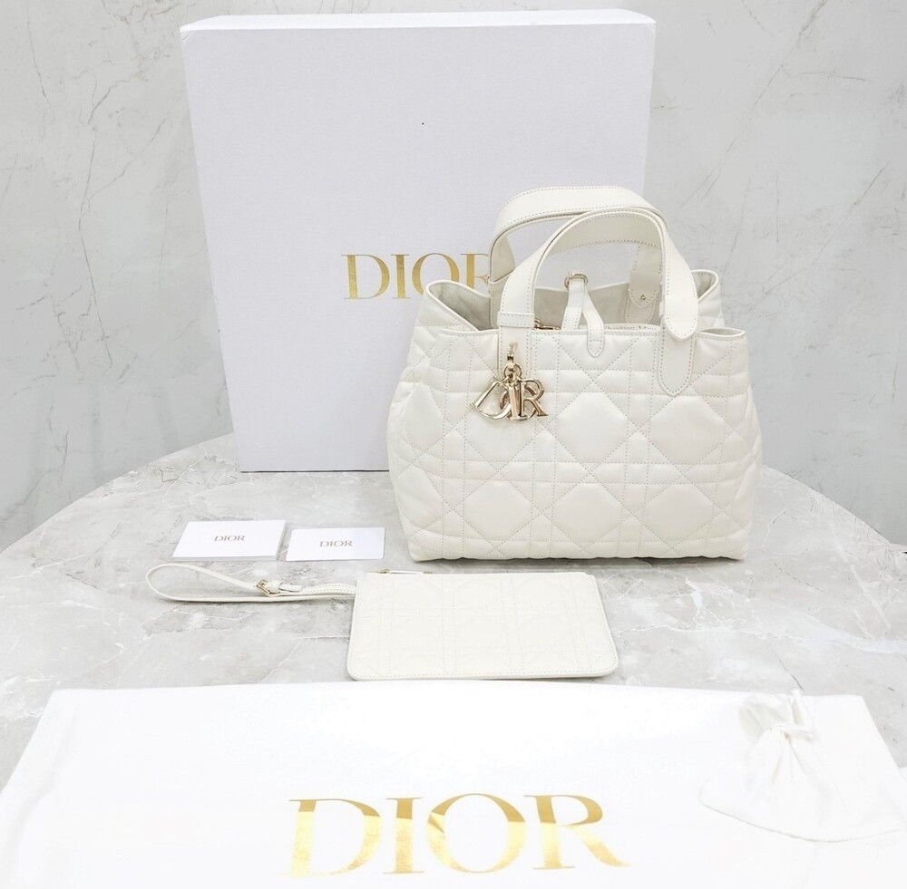 [럭스유] (새상품) 디올 뚜주흐 미디엄 백 라떼 매크로 까나쥬 M2821OSHJ_M030