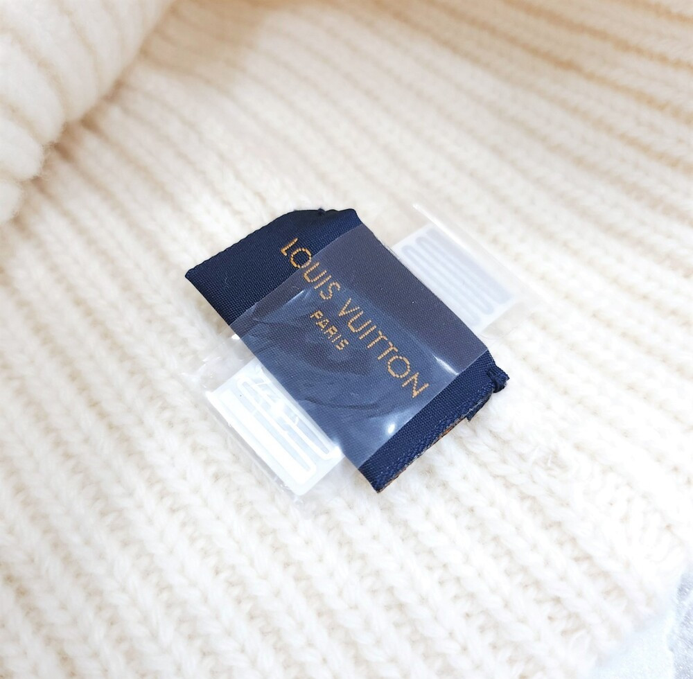 [럭스유] (새상품) 루이비통 LV 로고 패치 비니 M76707