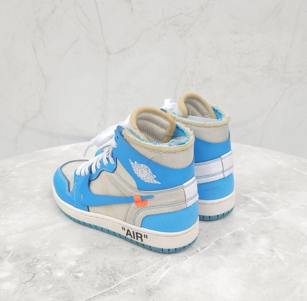 [럭스유] 250 / 나이키 조던1 X 오프화이트 레트로 하이 UNC 파우더블루