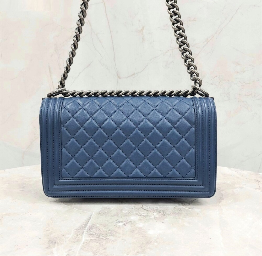 [럭스유] 샤넬 보이백 미듐 플랩백 램스킨 네이비 은장 23번대