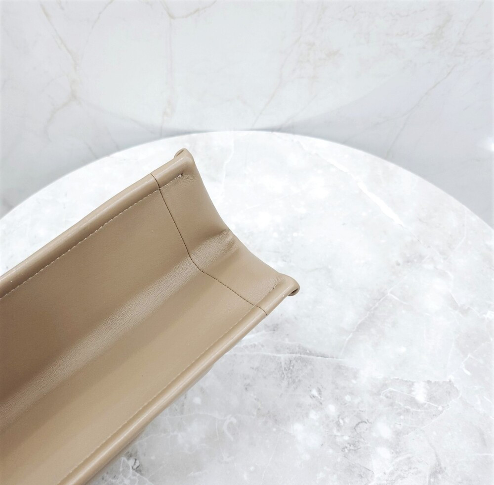 [럭스유] (새상품) 디올 레더 에센셜 토트백 M8721OZVJ