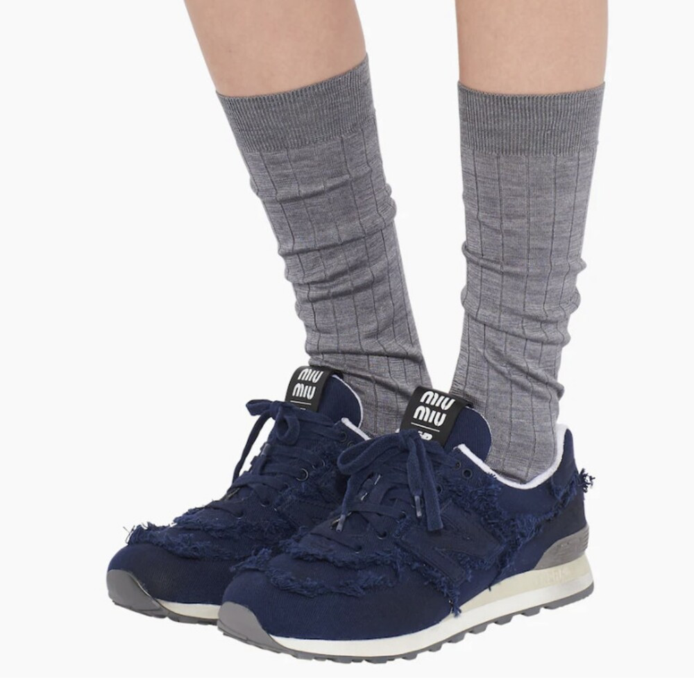 [럭스유] 36 / 미우미우 X 뉴발란스 574 스니커즈 로얄블루 5E765D