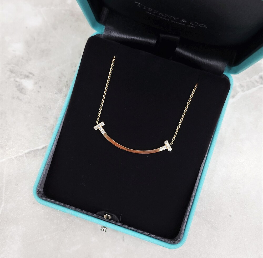 [럭스유] 티파니앤코 다이아 T 스마일 미디엄 펜던트 목걸이