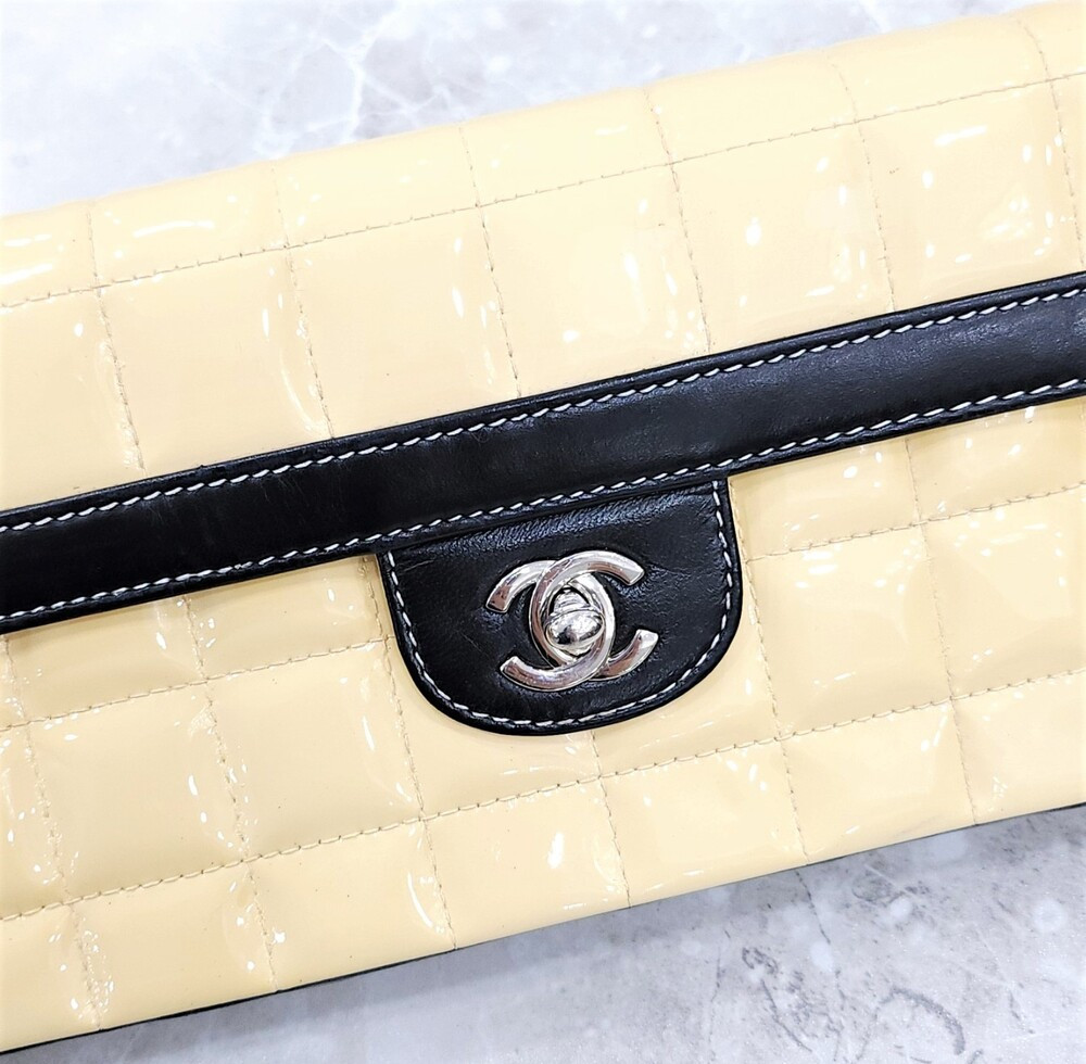 [럭스유] 샤넬 CC로고 페이던트 초코바 체인백