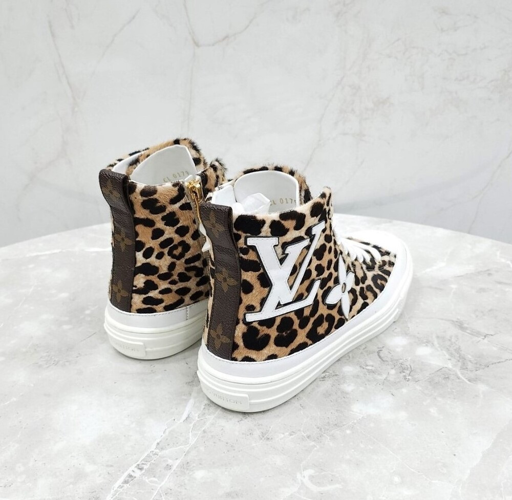 [럭스유] 36 / 루이비통 LV 레오파드 자수 패치 스니커즈