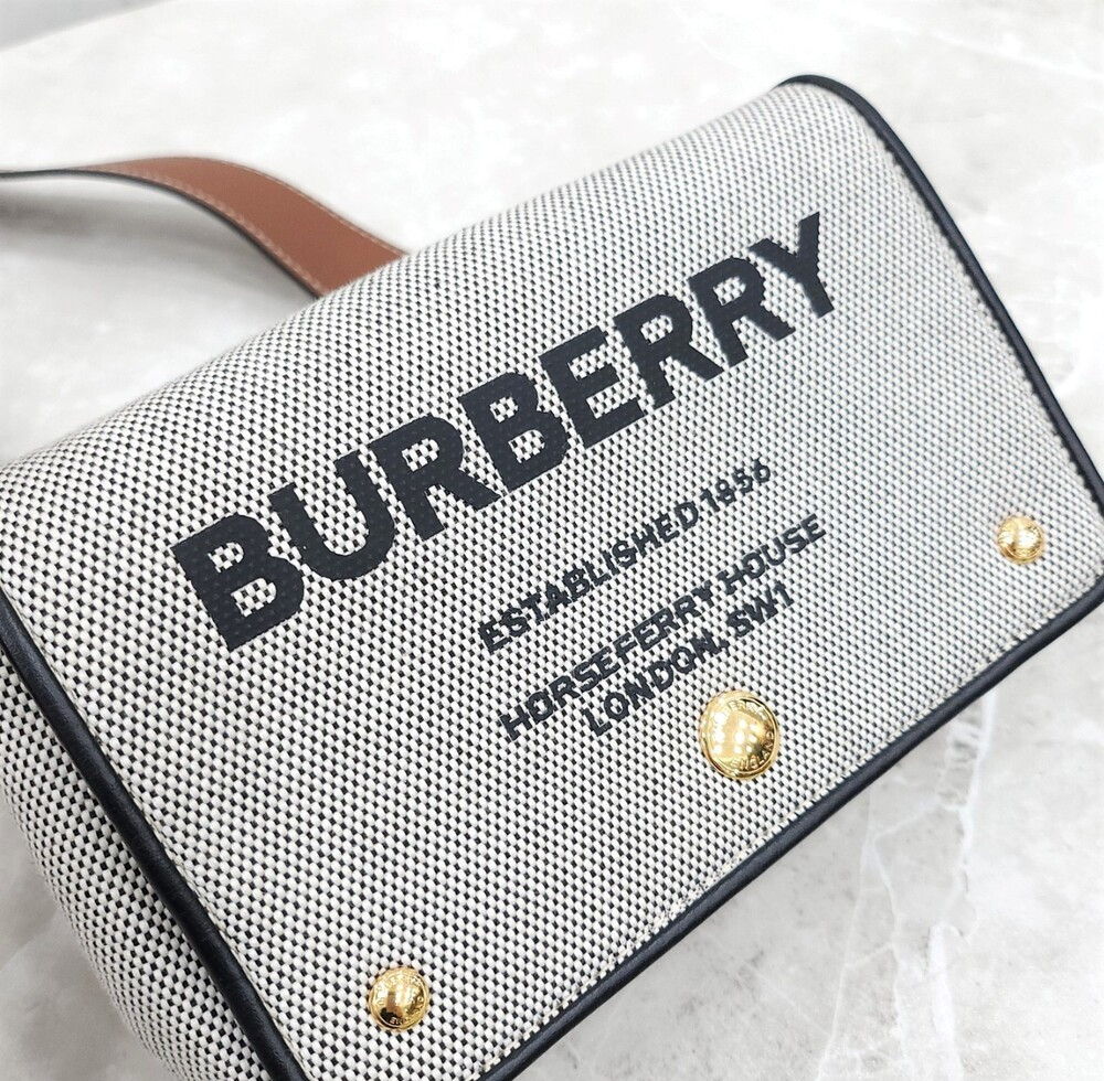 [럭스유] 버버리 호스페리 크로스백 8041833