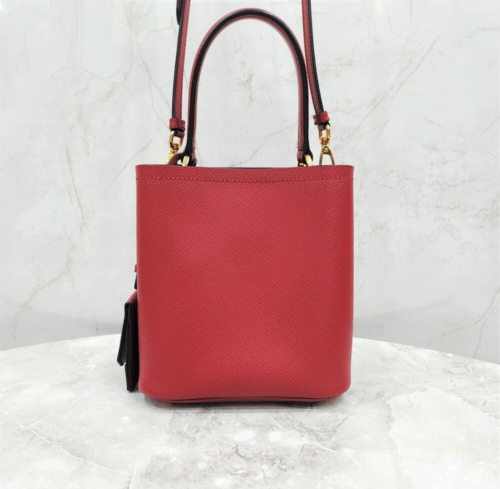 [럭스유] 프라다 사피아노 레더 하트 파니에 백 스몰