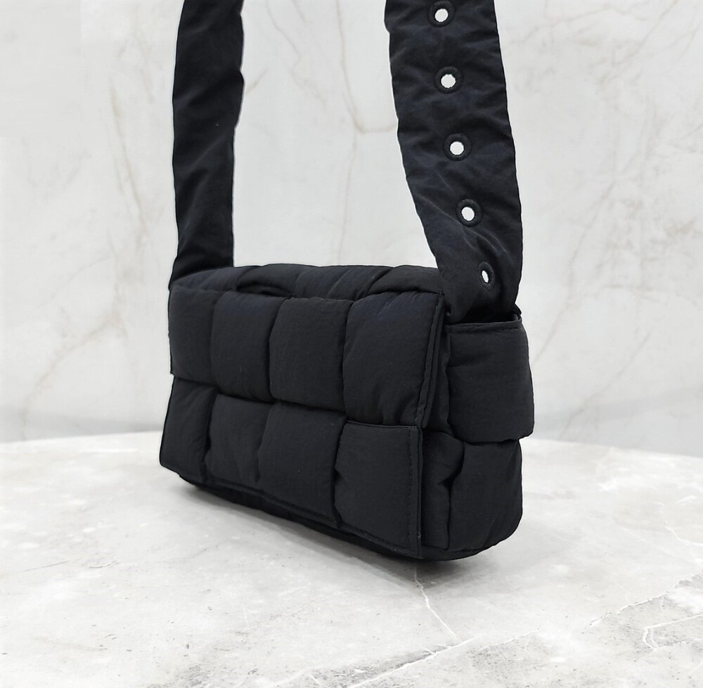 [럭스유] 보테가베네타 블랙 카세트 테크 미니 크로스백 679763