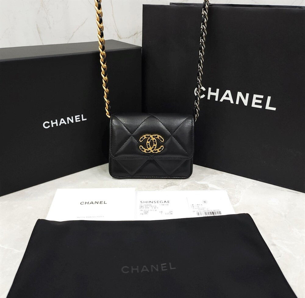 [럭스유] 샤넬 19 체인 카드지갑 미니 숄더백 AP3170