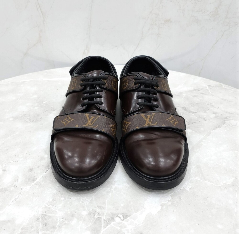 [럭스유] 8 / 루이비통 모노그램 스트랩 LV 더비 슈즈 1A8JKB