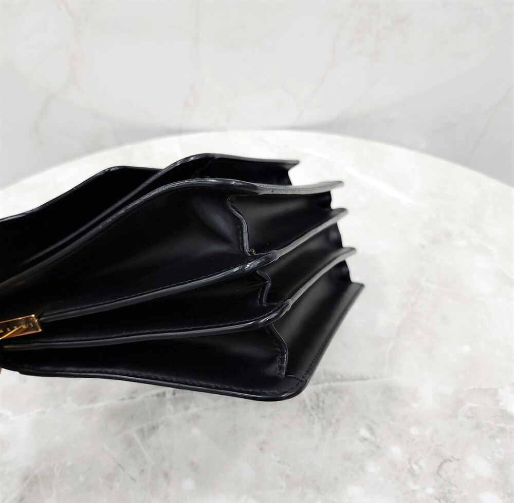 [럭스유] 마르니 블랙 레더 트렁크 숄더백