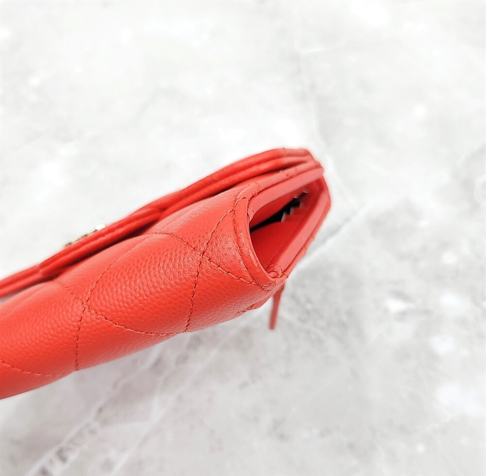 [럭스유] 샤넬 클래식 반지갑 금장 캐비어 AP0231