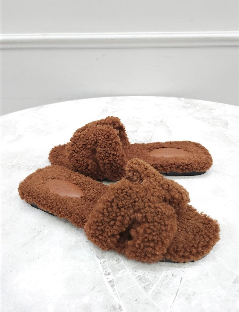 [럭스유] 35.5 / 에르메스 오란 시어링 슬리퍼 브라운