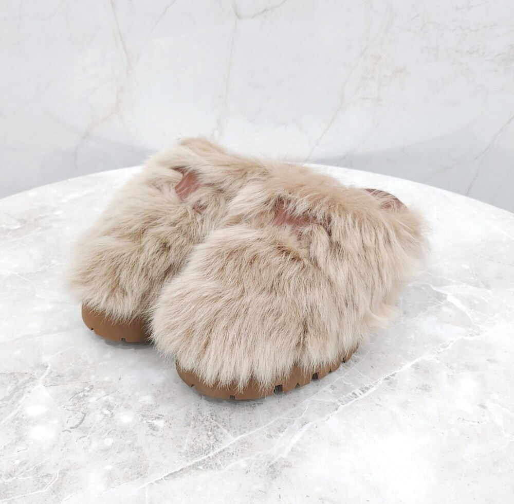 [럭스유] 41 / 셀린느 트리오페 벌키 클로즈 양털 뮬