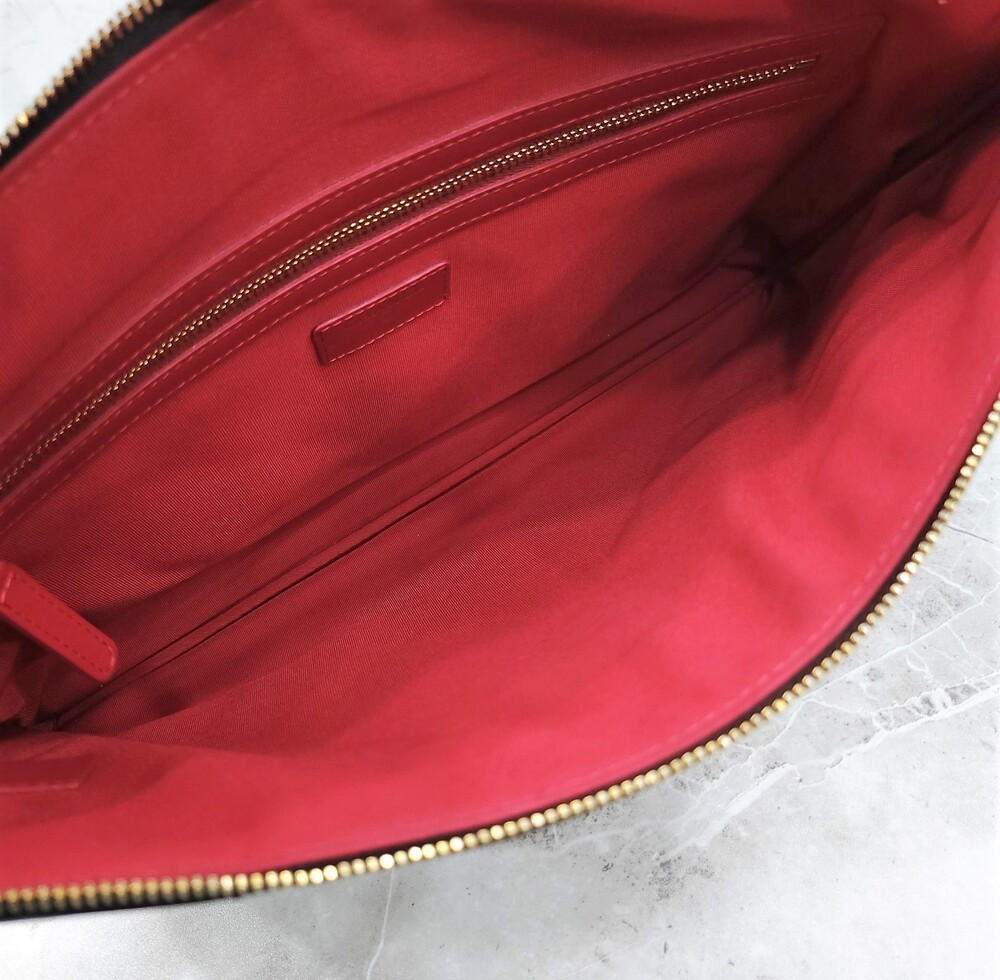 [럭스유] 샤넬 19 클러치 미디움 블랙 금장 AP0952