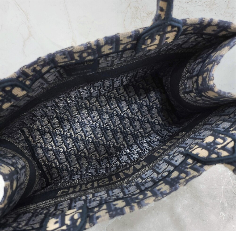 [럭스유] 디올 오블리크 북토트 미디엄 백 에크루 블루 M1296ZRIW