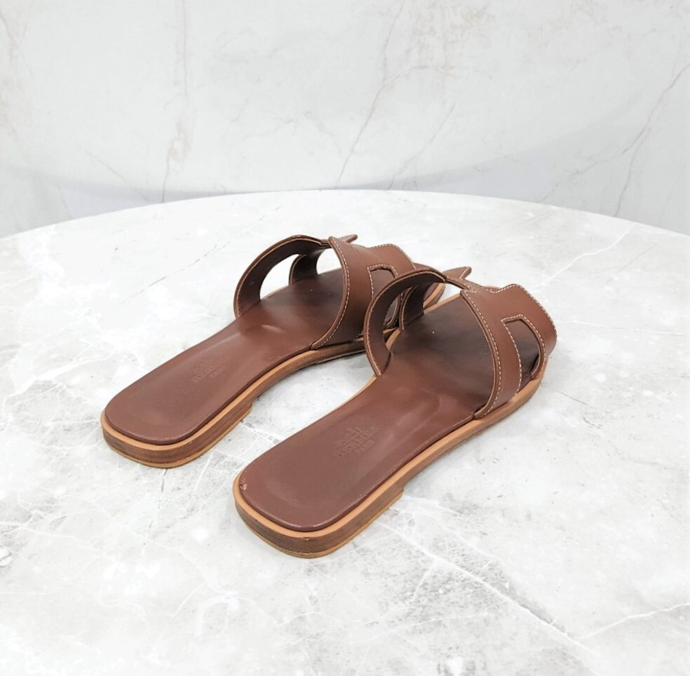 [럭스유] 37 / 에르메스 골드 오란 샌들 슬리퍼 H021056Z