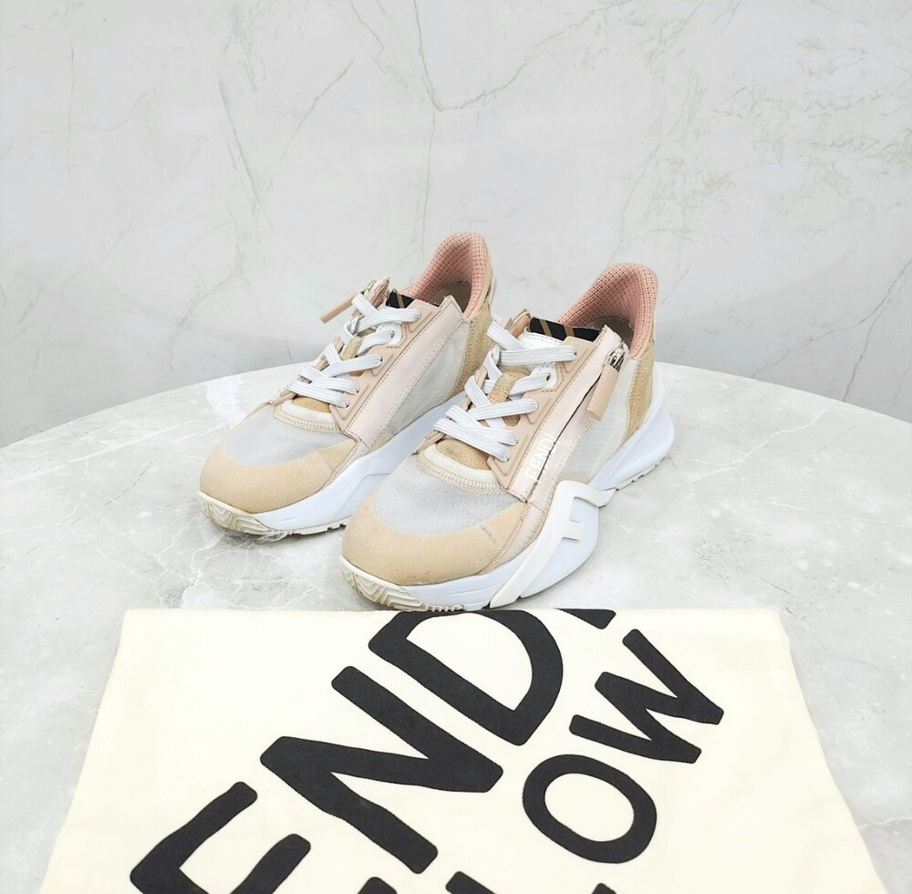 [럭스유] 36 / 펜디 플로우 로고 러너 스니커즈