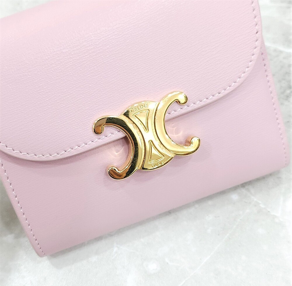 [럭스유] 셀린느 핑크 스몰 트리옹프 플랩 지갑 10D783DPV