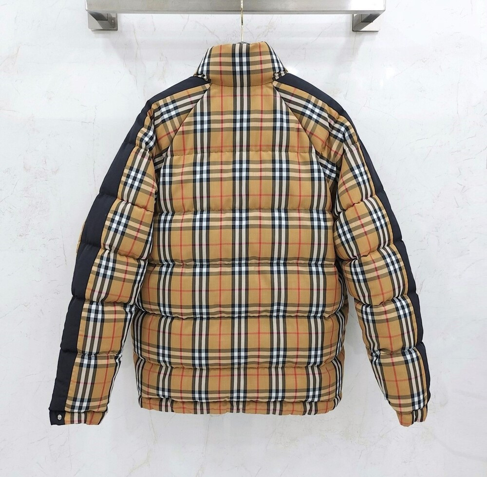 [럭스유] 46 / 버버리 체크 리버서블 패딩 점퍼 8003235