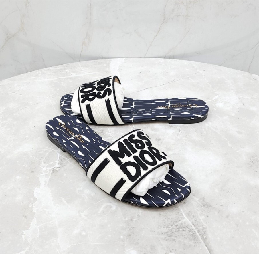 [럭스유] 38 / 디올 미스 디올 자수 코튼 뮬 슬리퍼 KCO109EZO68B